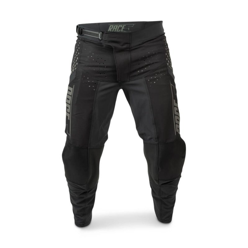 race 5 pants SpeedstaStealth.01